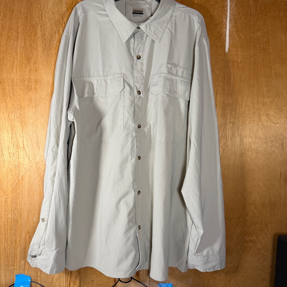 33000ft Mens Button Up Relaxed Fit Khaki Shirt Sz L Travel Outdoor Performance